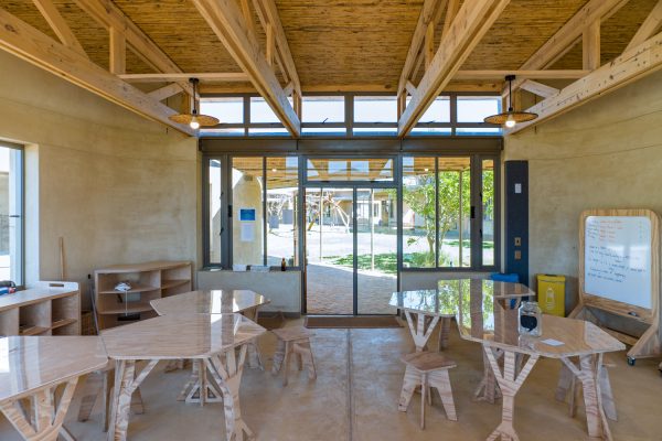 Espaço de educação infantil na África do Sul (Escola verde - GASS Architecture Studio)